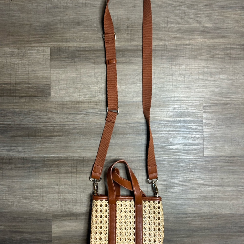 Stylish Tan and Cream Woven Women's Bag